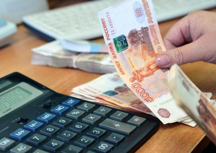 Суммарная задолженность по заработной плате за февраль составила практически 3 млрд руб. — Росстат