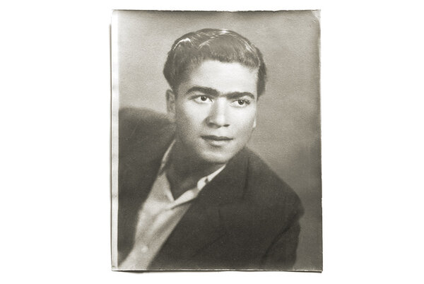 Багдасар Лепеджян в 17 лет, 1932. Родина - Адана