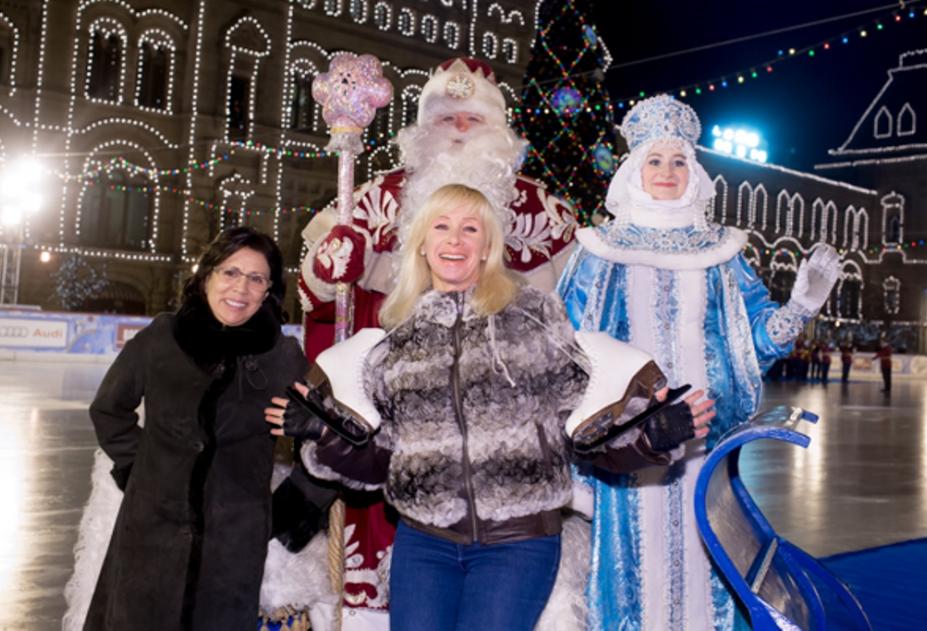 Тульская снегурочка открывала главный каток страны на Красной площади в Москве