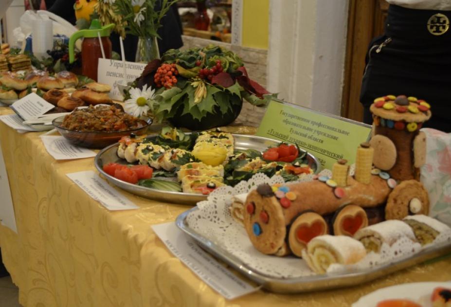 В Суворове в День Тульской области провели кулинарную выставку