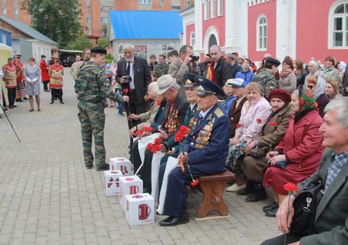 Кавалеров ордена Александра Невского чествовали в Туле 12 июня