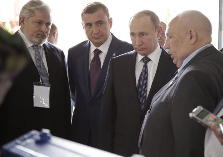 Что показали Путину на выставке "Сплава"