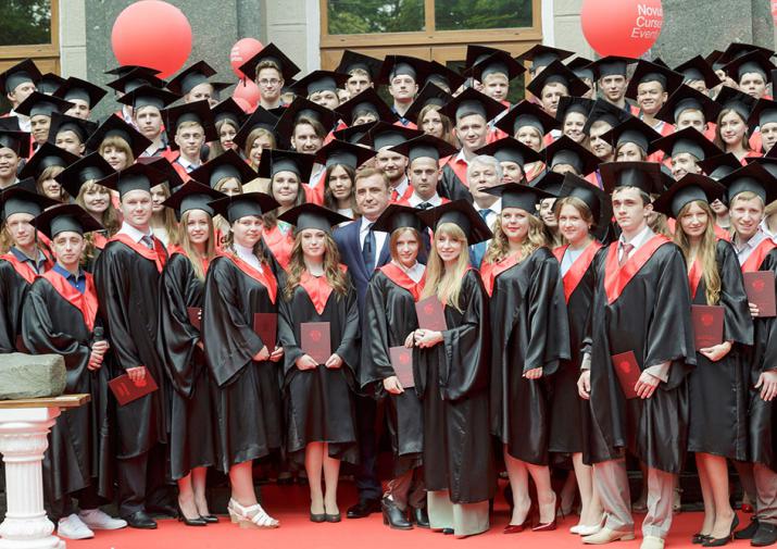 Фотоновости Тулы: Дюмин вручил красные дипломы магистрантам