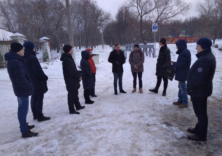 Туляки о митинге: Не до Немцова, ребенок родился