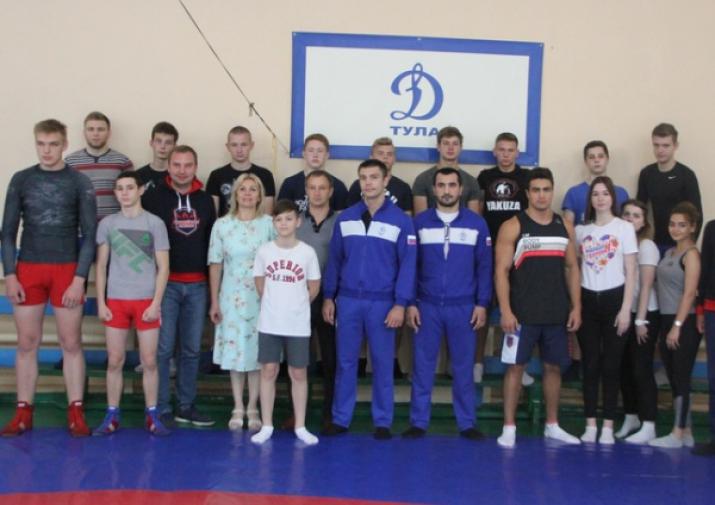 Проект ЕР «Детский спорт» пригласил туляков на мастер-класс по боксу