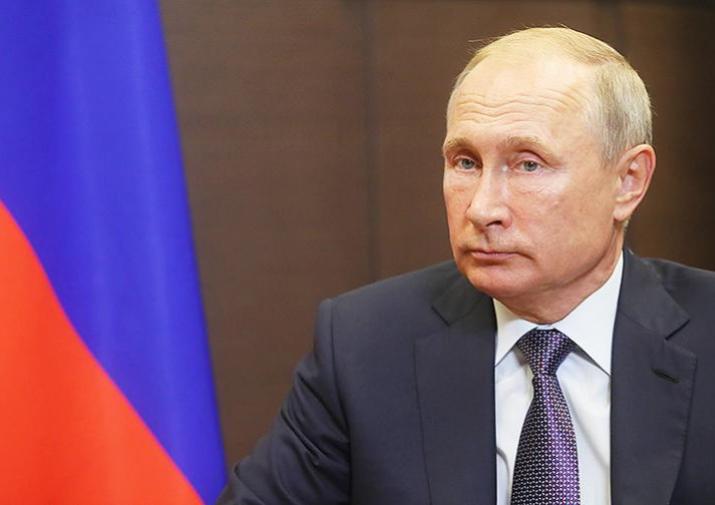 Владимир Путин поручил поддержать медиков, оказывающих первичную помощь