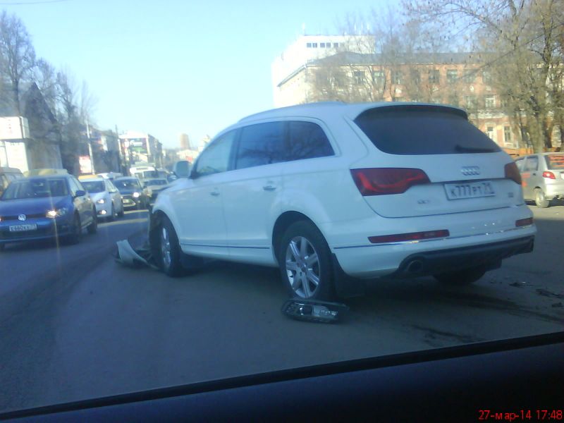 Дтп ауди q7 порвало пополам