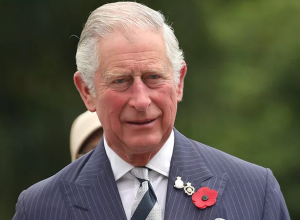 Принц Чарльз выпустил собственную коллекцию экологическую одежды и представил ее на Лондонской Неделе моды