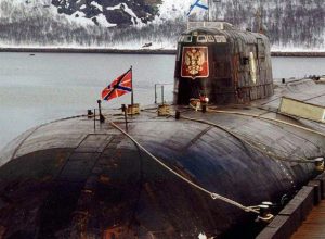 19 лет назад затонула подлодка "Курск". В России почтят память погибших подводников