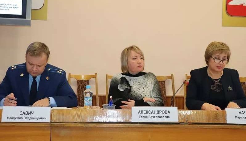 В Донском состоялось заседание комиссии по защите прав несовершеннолетних
