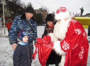 Ясногорские дети поучаствовали в новогодних гуляниях