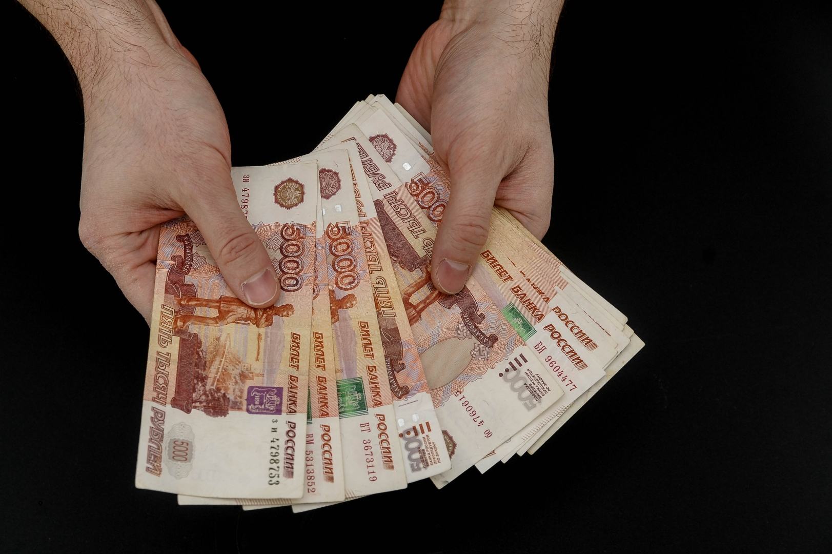 Работникам новомосковского предприятия наконец-то выплатили зарплату
