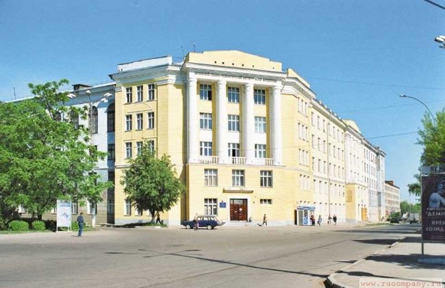 Студенты в Новомосковске подписывают петицию о переносе сессии