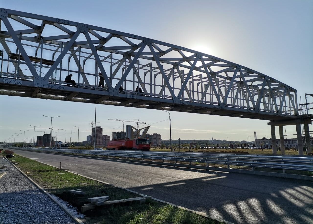 В Туле завершают строительство первого в ЦФО моста из алюминия