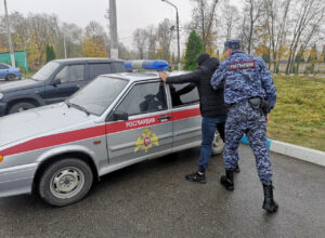 В Новомосковске задержали преступника, находившегося в федеральном розыске