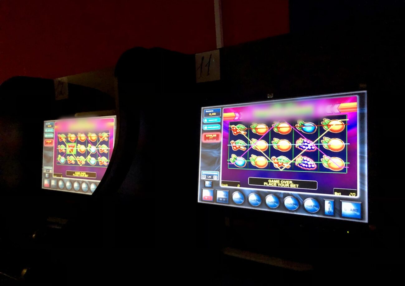 Нелегальные игровые автоматы адреса бесплатные азартные игровые автоматы играть без регистрации