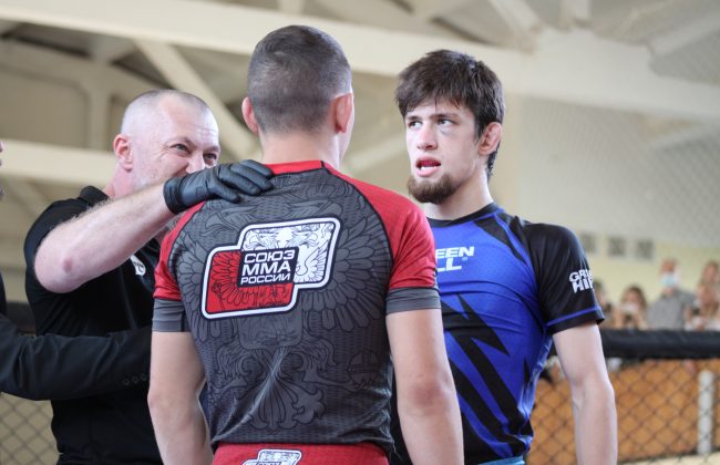 В Новомосковске проходит финал мастерского турнира по MMA памяти Алексея Калинина