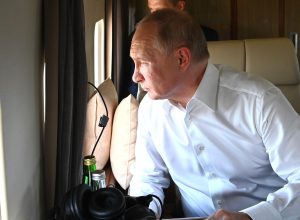 Владимир Путин сообщил об уходе на самоизоляцию из-за случаев коронавируса в окружении