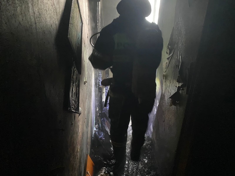 Шесть человек эвакуировали из горящего многоквартирного дома в Ефремове