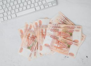 С 1 января 2023 года в РФ введут универсальное пособие для семей с низкими доходами