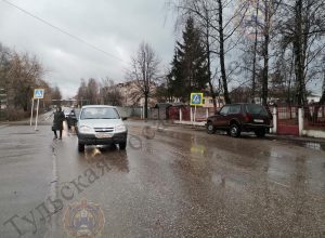 В Суворове на ул. Ленинского юбилея водитель на Chevrolet сбил 50-летнюю женщину