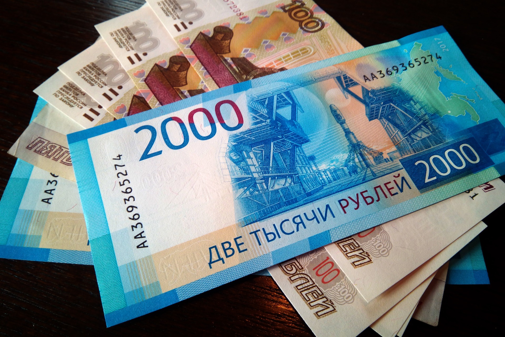 С 1 января 2023 года МРОТ составит 16 тыс. 242 рубля