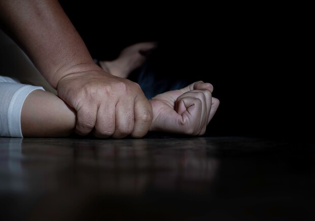 В Тульской области к 10 годам колонии приговорили мужчину, насиловавшего свою дочь