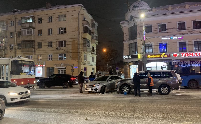 В ДТП на ул. Советской в Туле пострадала 19-летняя девушка