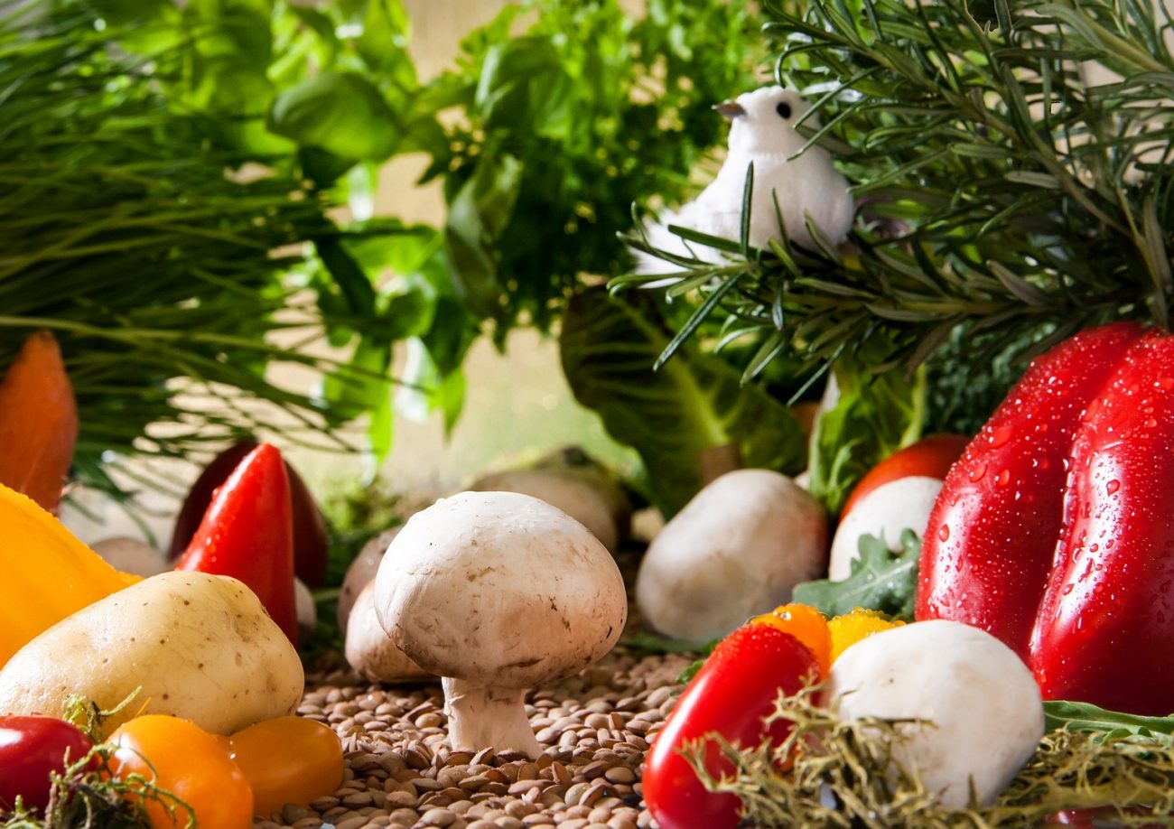 В социальных учреждениях Тульской области сняли с реализации 40 кг овощей и фруктов