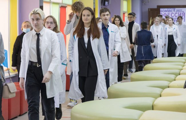 Школьников Тульской области готовят к поступлению в медицинские вузы