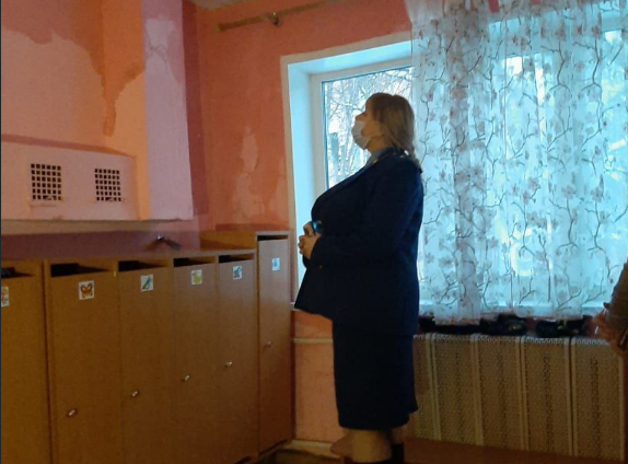 В Туле в детском саду намокли стены и потолок из-за протечки кровли
