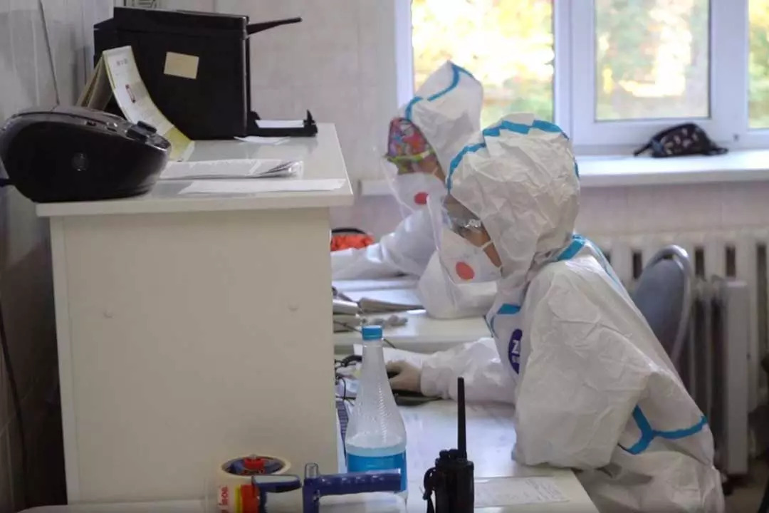 В Тульской области продолжает циркулировать штамм коронавируса «омикрон»