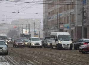 Тульская Госавтоинспекция предупреждает водителей о мокром снеге, ветре и гололедице