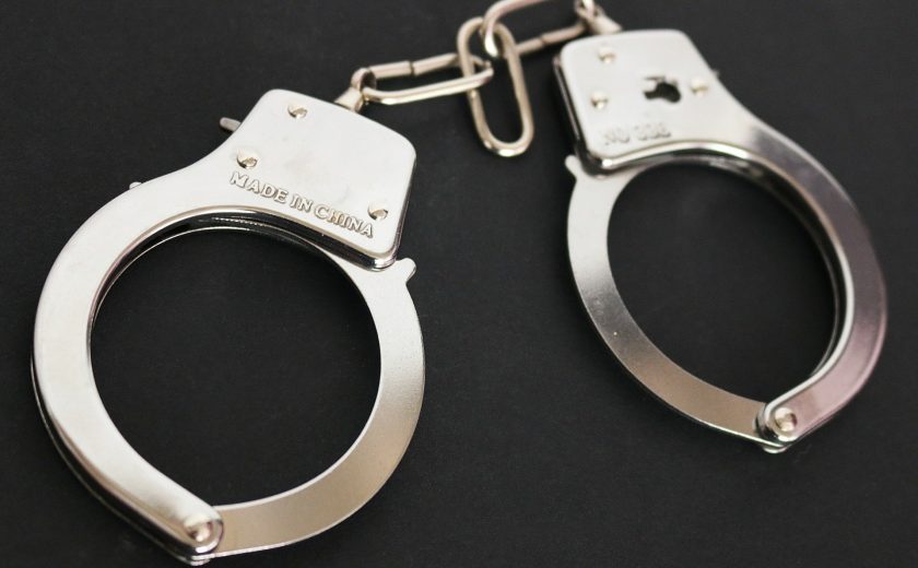 В Туле экс-полицейский получил тюремный срок за принуждение школьницы к сексу