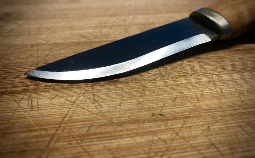 В Туле 42-летний бездомный украл из дачного домика кухонный нож
