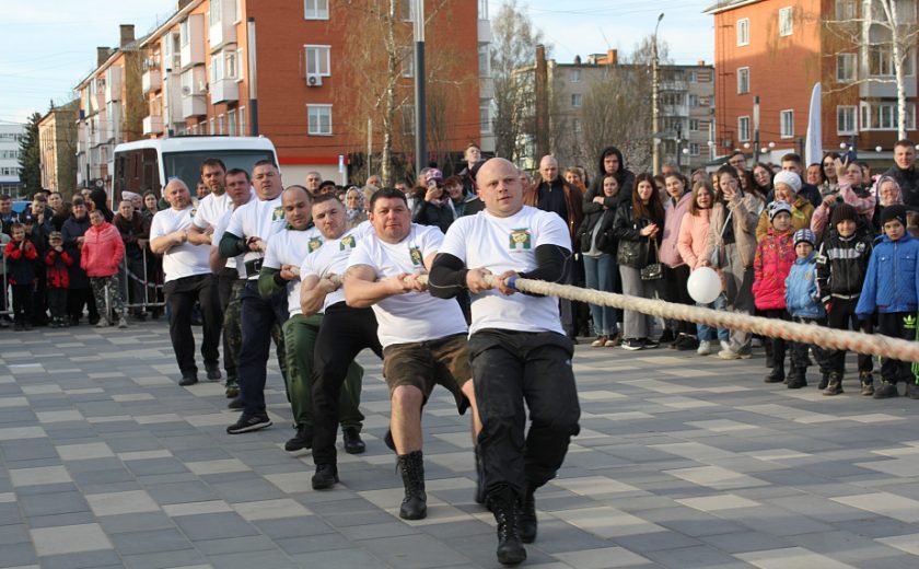 В Узловском районе прошел фестиваль силовых видов спорта.