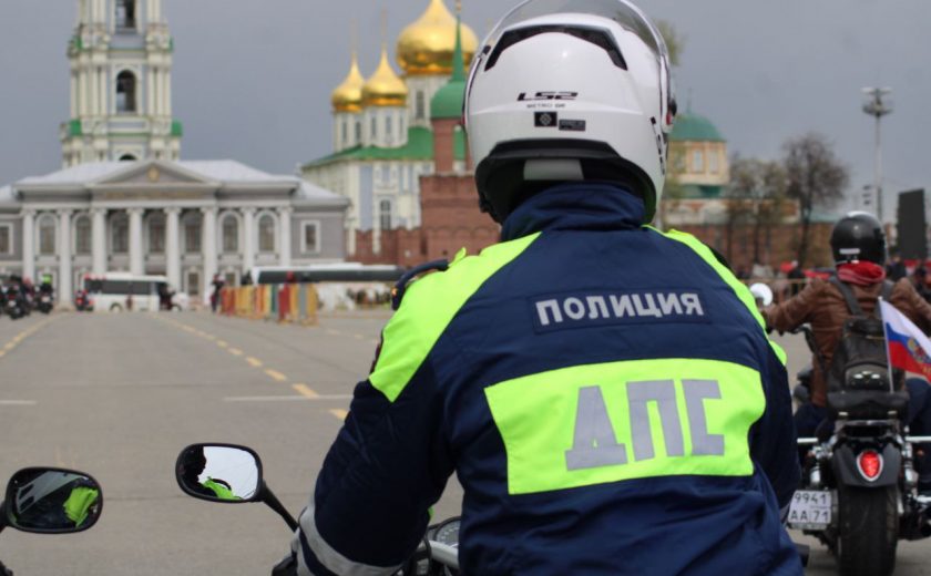 В Щекинском районе инспекторы ГИБДД поймали трех несовершеннолетних мотоциклистов
