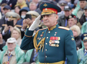 Губернатор Тульской области Алексей Дюмин получил звание генерал-полковника