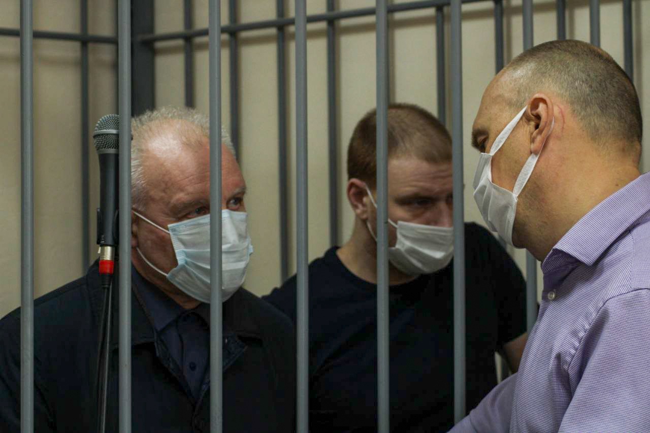 Обвиняемый в мошенничестве экс-депутат Ермаков потребовал удалить журналистов из зала суда
