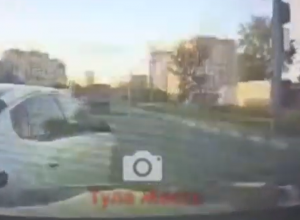 Видеорегистратор записал аварию, ставшую причиной дорожной драки в Старом Басово